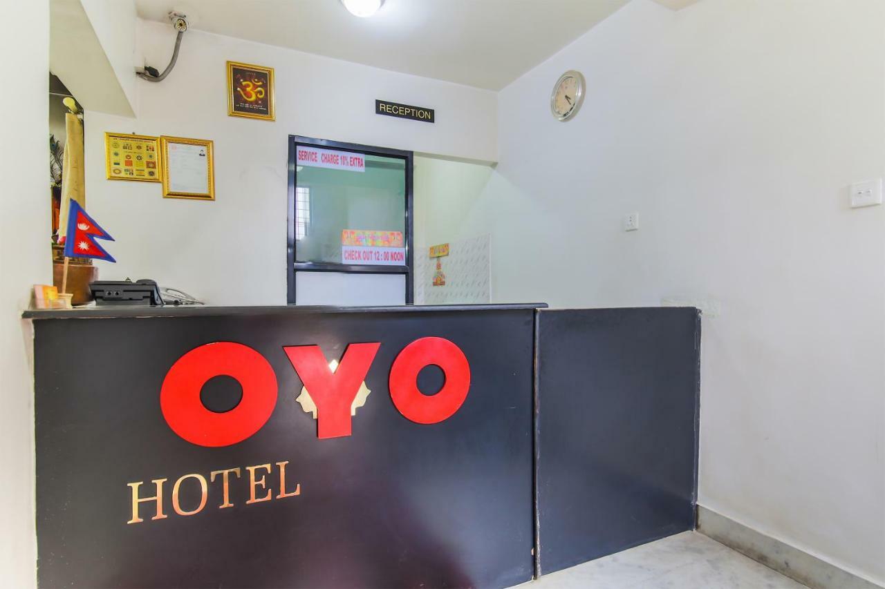 Oyo 358 Hotel Rose Star カトマンズ エクステリア 写真