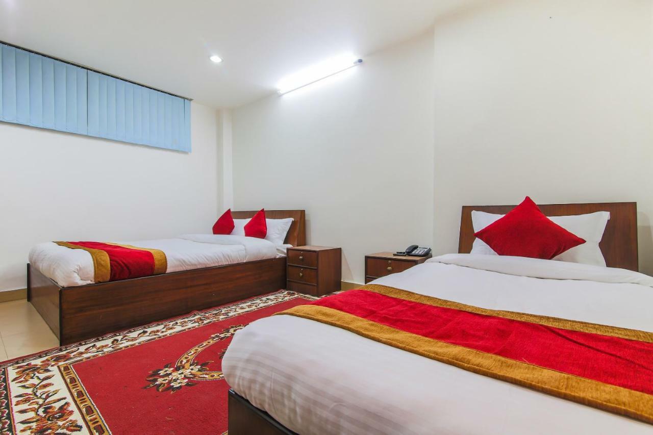 Oyo 358 Hotel Rose Star カトマンズ エクステリア 写真